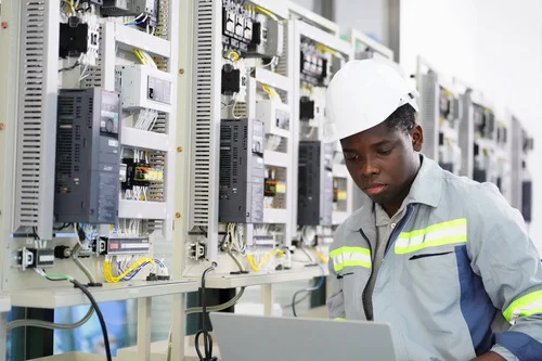 carrière en Afrique : Certificat exécutif Expert en électricité et automatisme