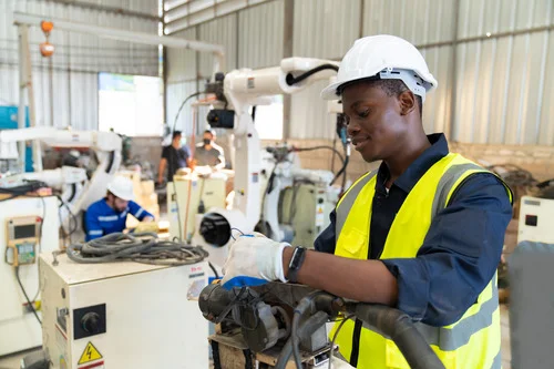 carrière en Afrique : Certificat exécutif Expert en maintenance préventive et corrective des équipements industriels