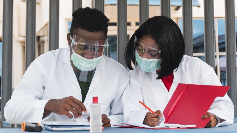 Certificat Exécutif – Recherche Clinique & Evidence-Based Medicine : Essais Cliniques, Data & Publication Scientifique - ADF PRO